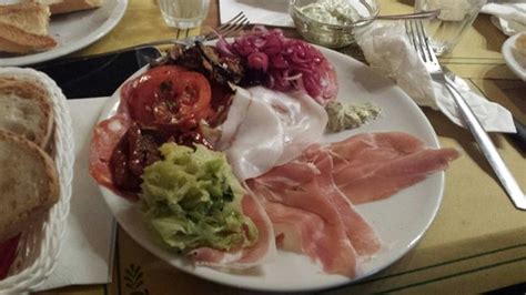 Gabbro Photos - Featured Images of Gabbro, Province of Livorno ...