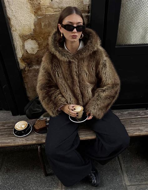Faux fur - Women | Bershka
