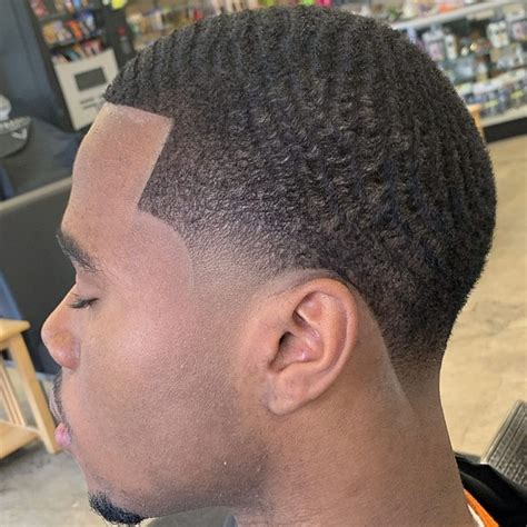 Pin by Harold on Cutz | Men fade haircut short, Taper fade short hair ...