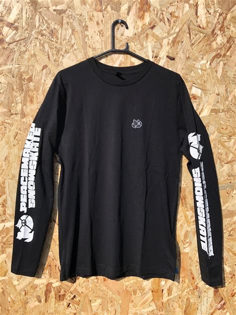 peacemaker snowskate