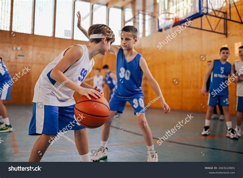 Basketball Children 的图像结果