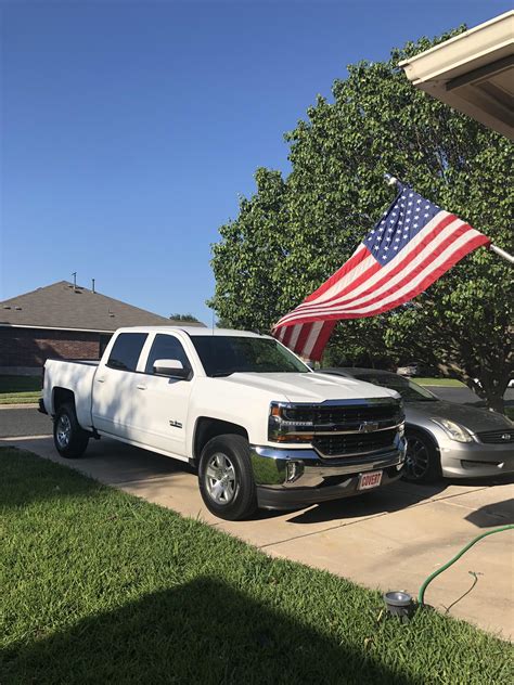 My new 2018 Silverado Texas edition. Big upgrade from my 91 C1500 : r ...
