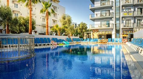 MUTLU APART OTEL (Altinkum) - Hotel Reviews, Photos, Rate Comparison ...