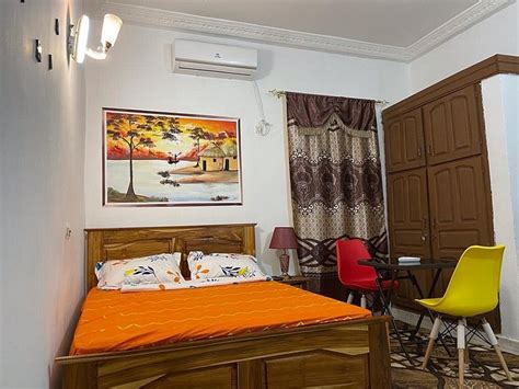 HOTEL DU COMMERCE (Bouake) - Lodge Reviews & Photos - Tripadvisor