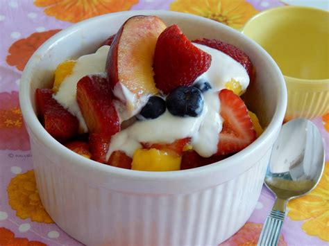 Kandy's Kitchen Kreations: Fresh Fruit Bowls with Vanilla Yogurt Dressing