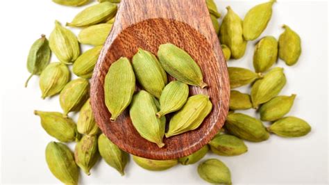 Best Elaichi in India | Organic & Quality Product from Nature's Box