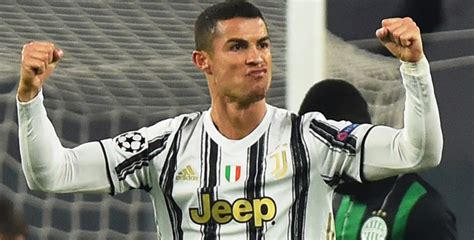 Cristiano Ronaldo's Response To Myrto Uzuni Copying His Goal ...