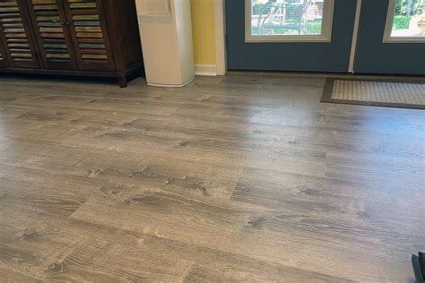 Best Vacuum Cleaner for Vinyl Plank Floors: Budget and High End