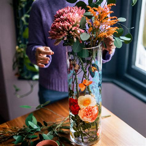 Glass Vase With Flower at Kimberly Nelson blog