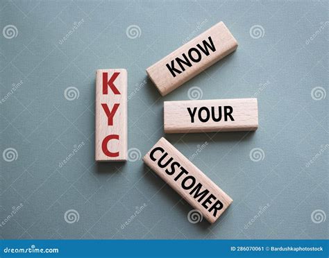 Kyc Conoce a Su Cliente. Cubos De Madera Con Kyc De Palabra. Fondo ...