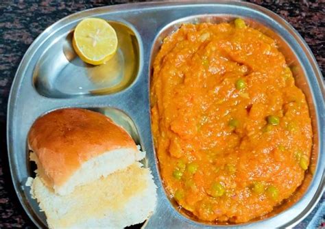 Pav bhaji Recipe by Dolly Kachhwani - Cookpad