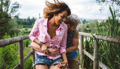 5 Effective Ways To Promote Oneness in Marriage - lifeberrys.com