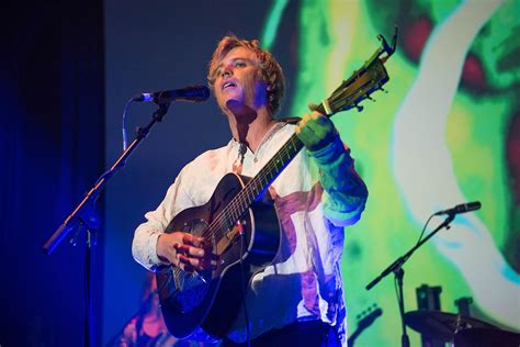 Johnny Flynn Live in London 的图像结果