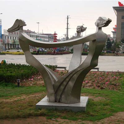 公园不锈钢抽象握拳雕塑 户外标志不锈钢摆件_不锈钢-上海零爵艺术设计工程有限公司