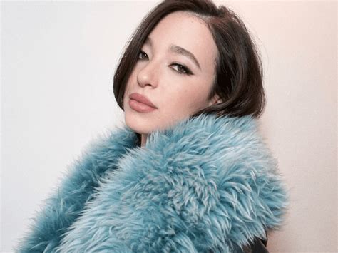 How Mikey Madison Got Her Classic Waves for SNL