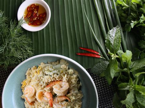 Discover the Taste of Thailand in Belleville West | Banana Leaf Thai ...