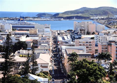 View of Nouméa in New Caledonia - Geographic Media