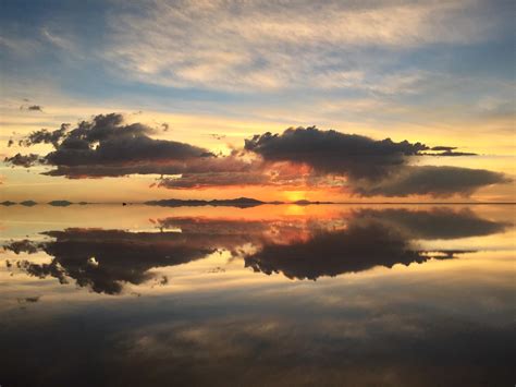 An actual picture of the Bolivian salt flats : r/pics