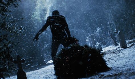 Exclusive RETURN OF THE LIVING DEAD Clip: Get Up Close And Personal ...