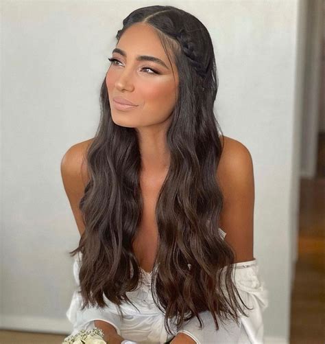 Pin by Léia Stevanatto on Tranças | Simple prom hair, Prom hairstyles for long hair, Long hair ...