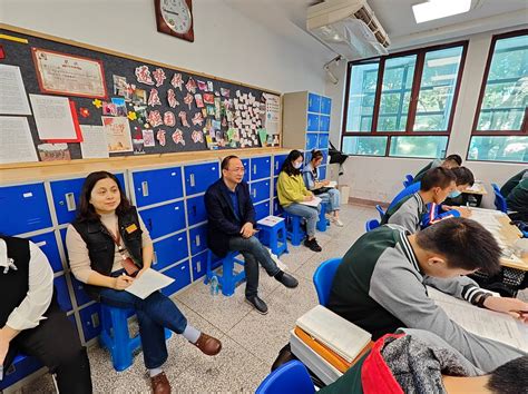 厦门金老师家教在苏州举办初中生青春期公益讲座