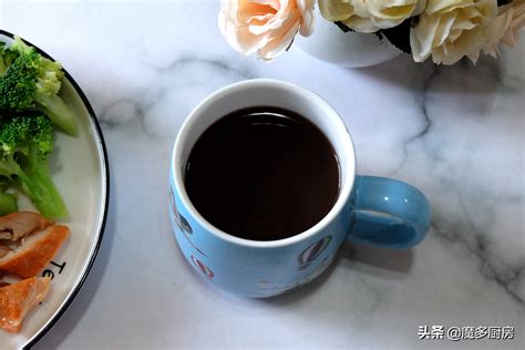 Boil red beans before going to bed, get up early and steam delicious bean paste buns, and have ...
