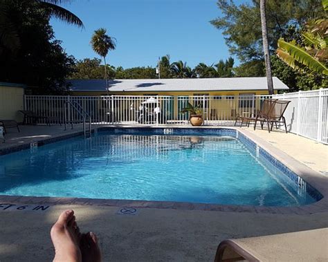 BLACKFIN RESORT AND MARINA (Marathon) - Hotel Reviews, Photos, Rate ...