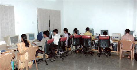 Computer Laboratories 的图像结果