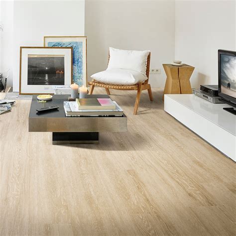 White Oak Luxury Vinyl Plank Flooring - Find Property to Rent