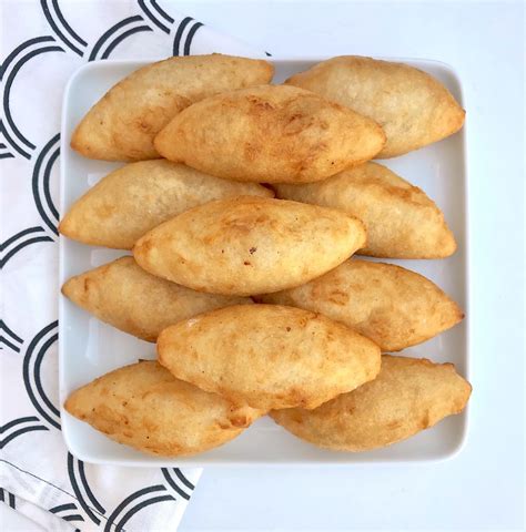 Fried Glutinous Rice Dumplings | Ham Sui Gok / LUCY LOVES TO EAT