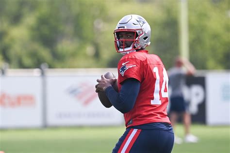 Patriots Training Camp Day 10 Report: Physicality Ramps Up ...