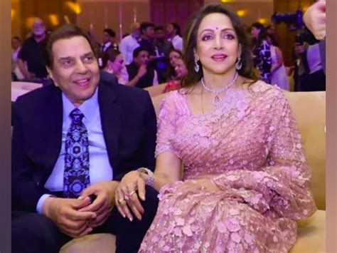 Hema Malini calls Dharmendra's presence a "blessing" on her birthday