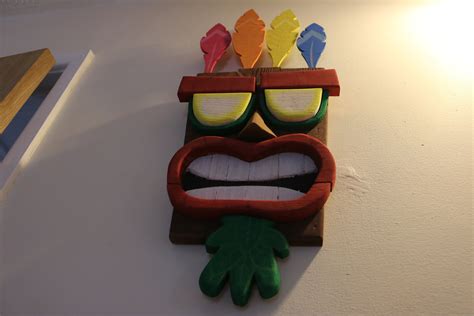 Aku Aku wood tiki mask Crash bandicoot | Etsy
