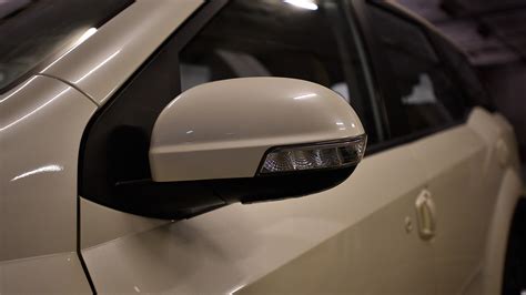 Mahindra XUV 500 2018 W9 AT Exterior Car Photos - Overdrive