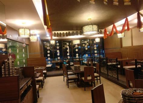 End Your Day With Delectable Delicacies At These Top Buffet Dinner ...