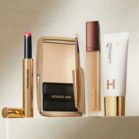 Just Dropped: Hourglass Cosmetics Makeup Masterclass, Beauty Bazaar ...