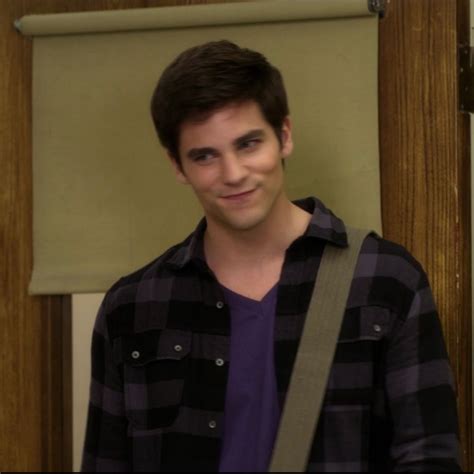 noel kahn | Noel kahn, Pretty little liars, Noel