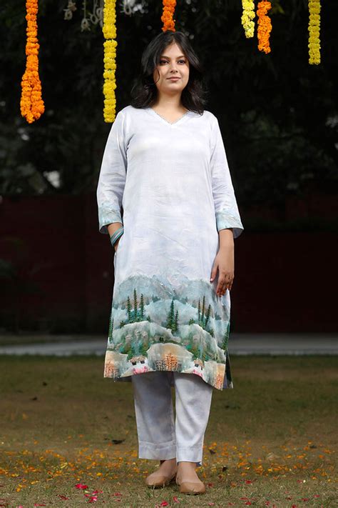 Kurti set for Women: Stylish and Trending Designs – Chinaya Banaras