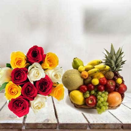 Fresh Fruit Basket With Roses Online at Best Price | Indiagift