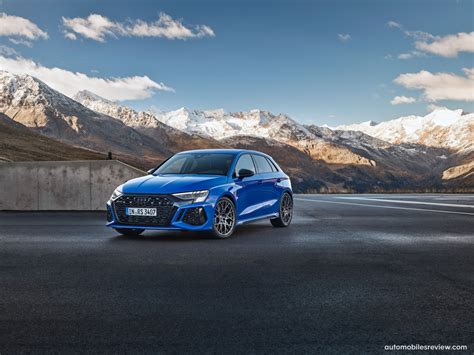 Audi RS3 Performance (2023) - picture 20 of 99