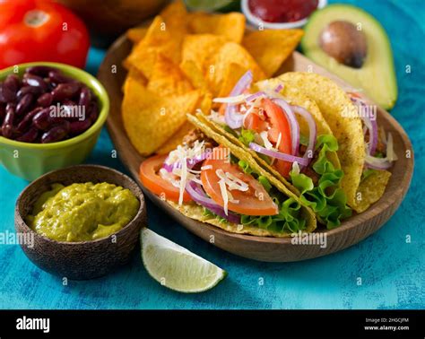 plate of tacos Stock Photo - Alamy