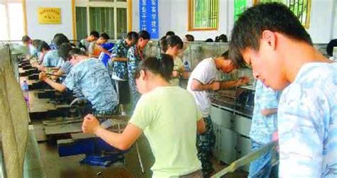 我校在江苏省宜兴中学建立优质生源基地-南财新闻网