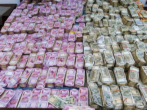 17 crore in cash, 14 kg of gold and 200 kg of silver were seized from ...