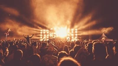 Tomorrowland 2025 mainstage on fire in Belgium? Photos and videos ...