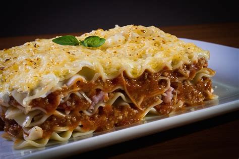 Resep Lasagna Daging dan Keju Meleleh   Dunia Qtoy