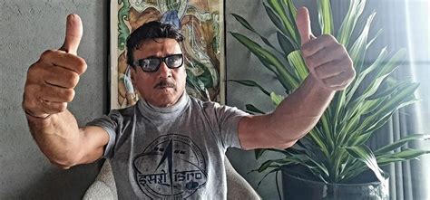 People Hail Jackie Shroff As 'Life Coach' After A Video Of Him Talking ...