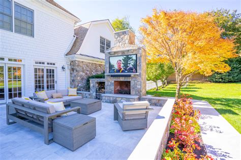 DIY Patio Pavers vs Professional Installation: Cost & Time