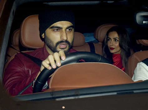 malaika arora and arjun kapoor came in same car at party