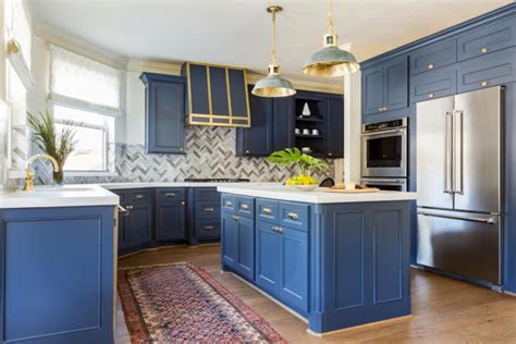 25 Beautiful Blue Kitchen Cabinet Ideas - homelovers