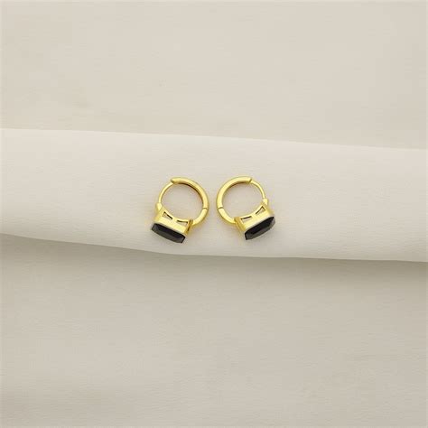 24Kt Gold Plated Black Stone Stud Earrings – Handa Bangles